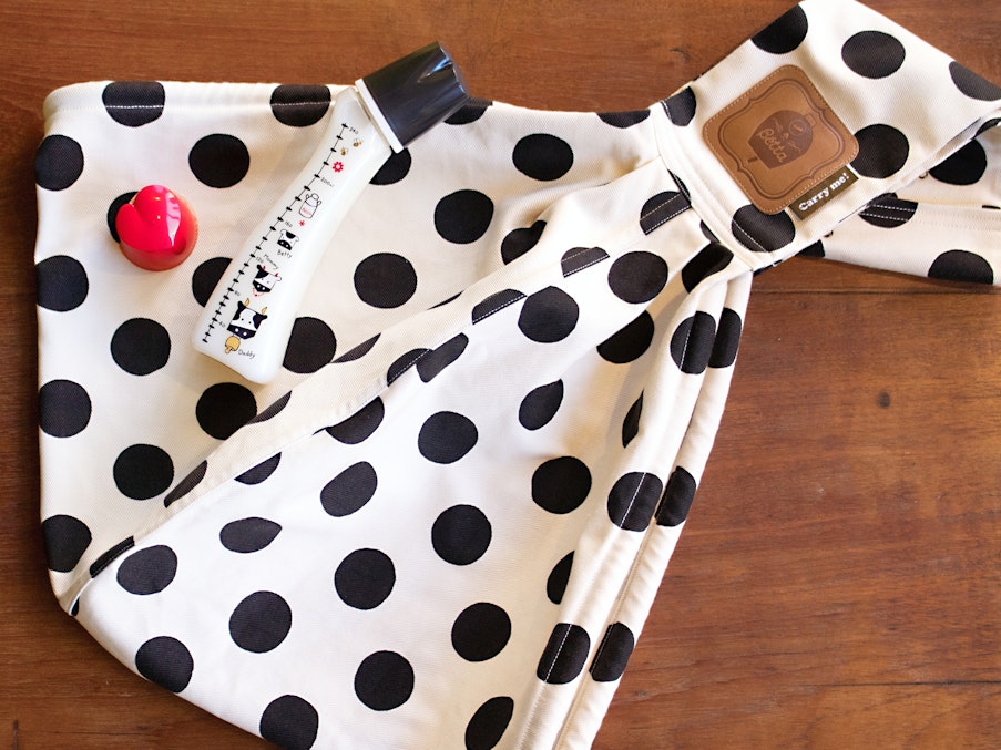 New Carry Me ! in the Year of the Ox 2021 Design!  Bétta Carry me! DOTS (Monotone)
